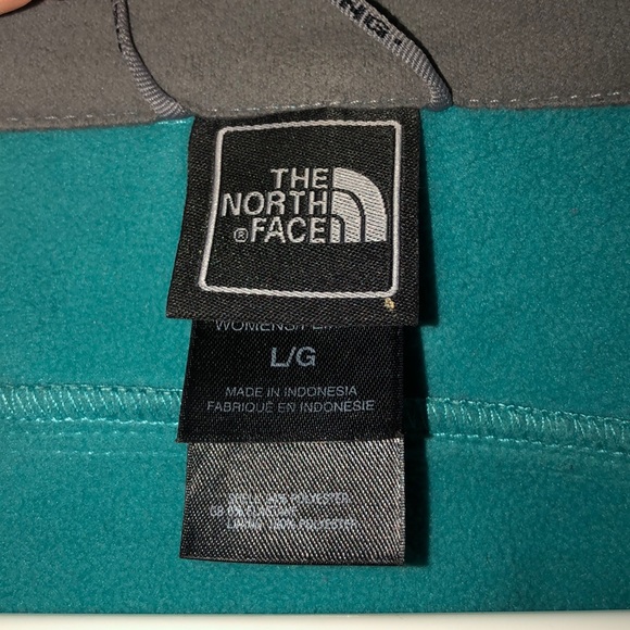 North Face Jacket - barely worn - Picture 4 of 5